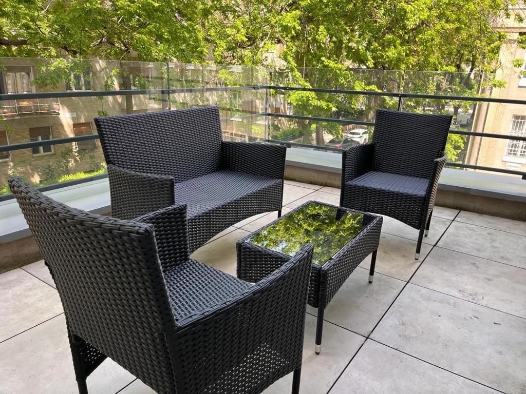 Skau Gajova Family Two Bedroom Apartment With A Terrace Free Parking Bratislava Ngoại thất bức ảnh